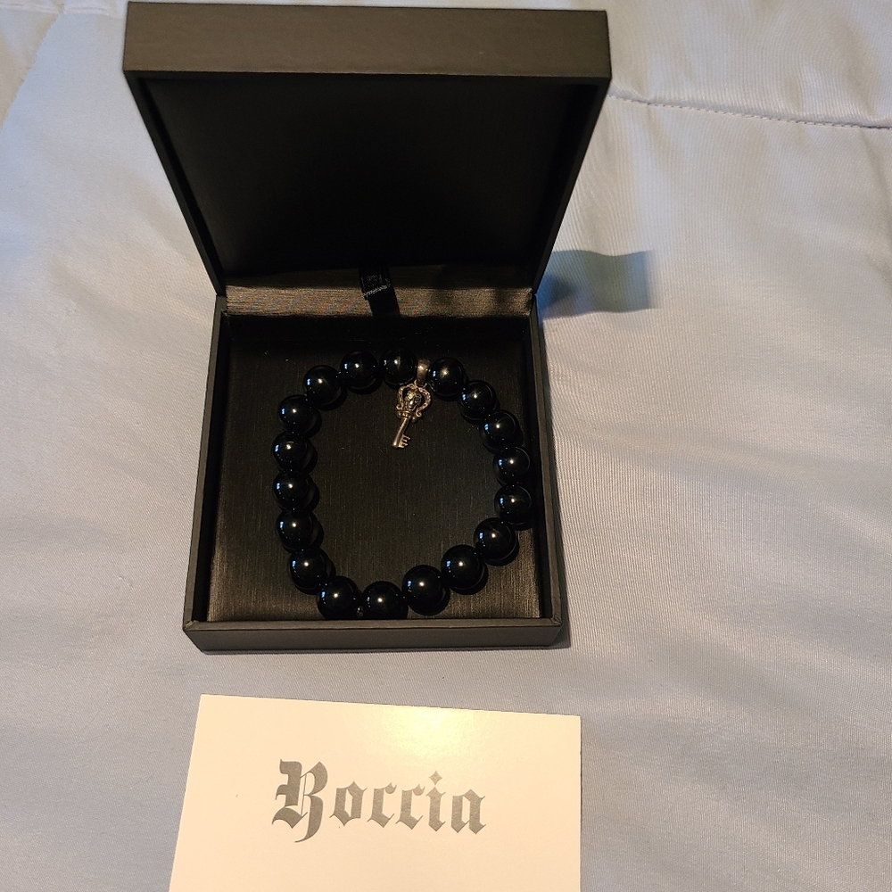 ROCCIA Black Onyx bracelet w/ Scull charm